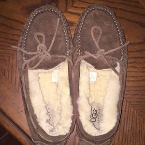 Ugg Dakota Moccasins